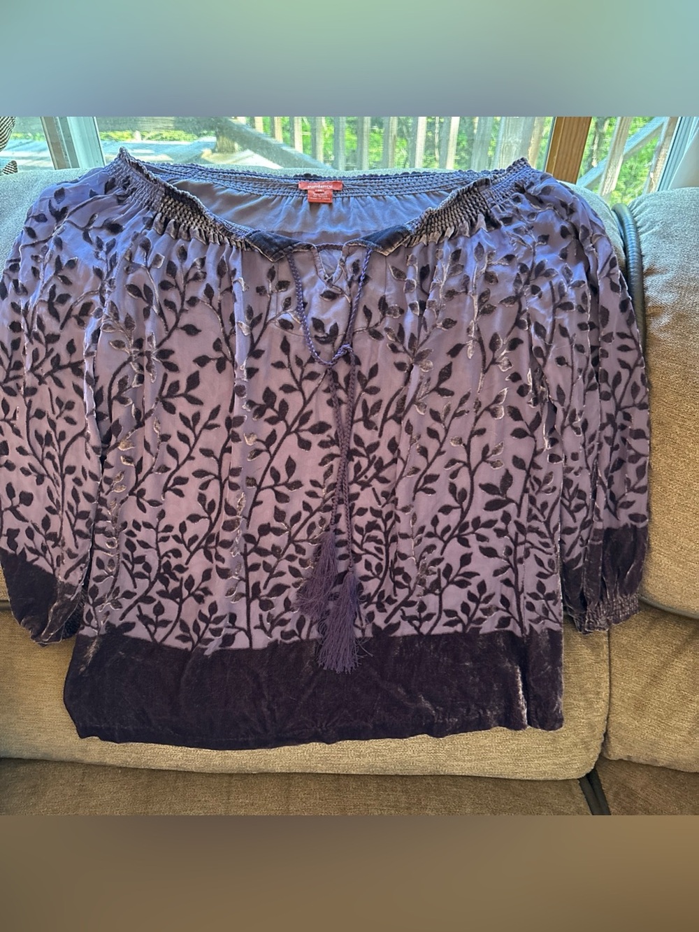 Sundance Boho Blouse Floral Long Sleeves Top Purple  Size M Tie Front  Velvet